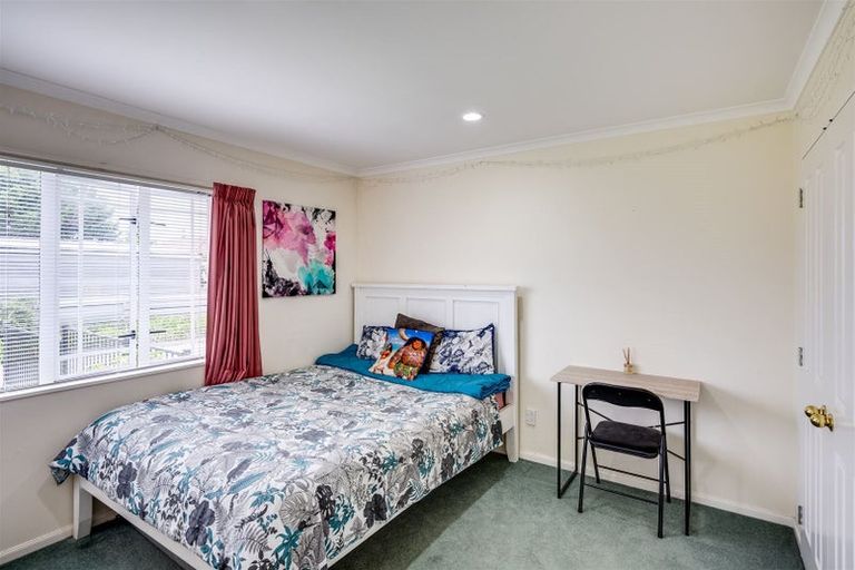 Photo of property in 525a Main North Road, Bay View, Napier, 4104
