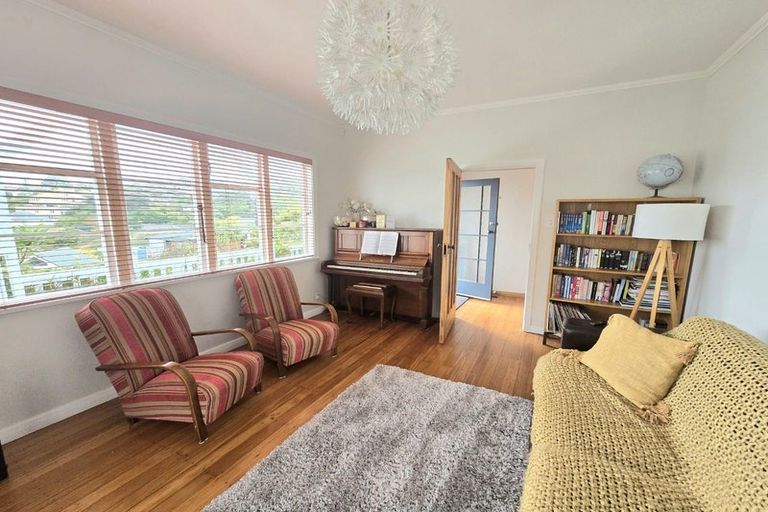 Photo of property in 106 Campbell Street, Karori, Wellington, 6012