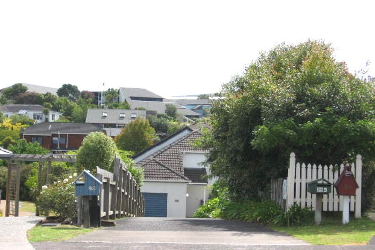 Photo of property in 1/26 Centorian Drive, Windsor Park, Auckland, 0632