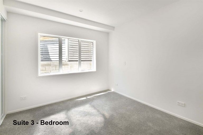 Photo of property in 299 Whangaparaoa Road, Red Beach, 0932