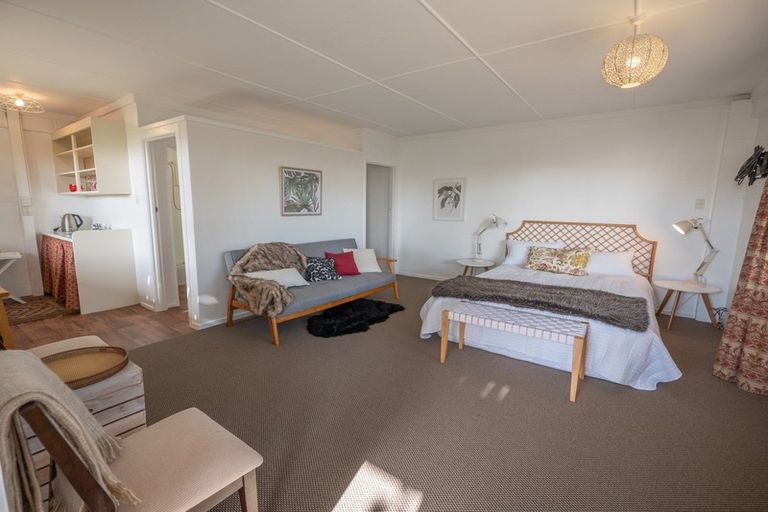 Photo of property in 5 Seaview Road, Cable Bay, 0420
