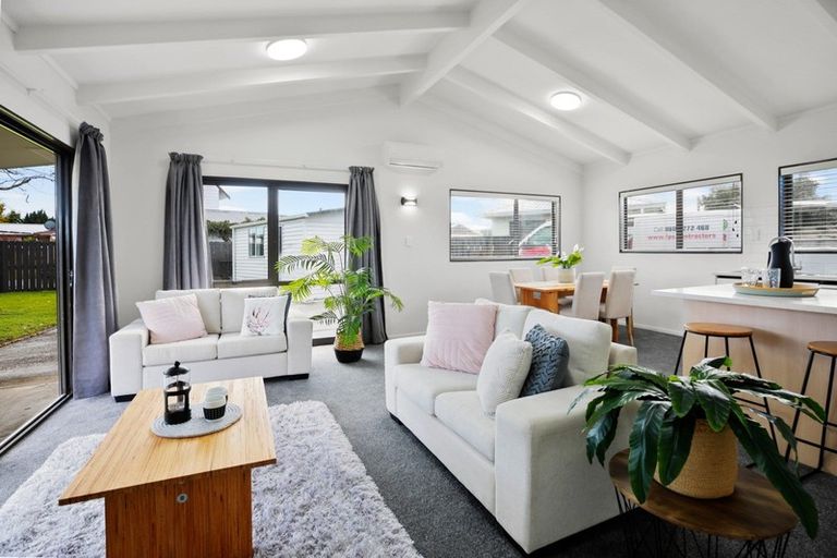 Photo of property in 8 Brightwell Place, Nawton, Hamilton, 3200