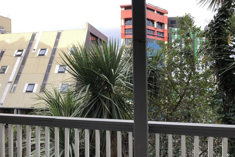 Photo of property in 201 The Terrace, Wellington Central, Wellington, 6011