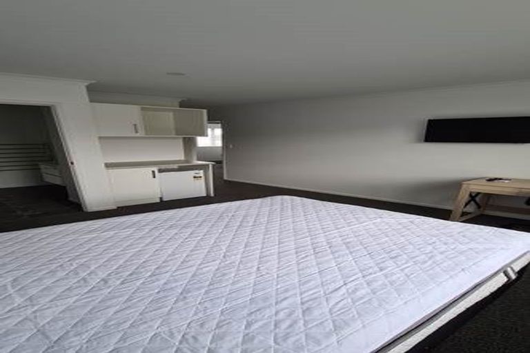 Photo of property in 2/3 Snead Place, Hamilton East, Hamilton, 3216