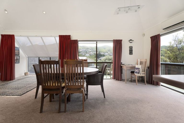 Photo of property in 44 Lakewood Avenue, Churton Park, Wellington, 6037