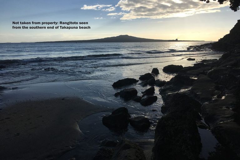 Photo of property in 8a Onepoto Road, Hauraki, Auckland, 0622