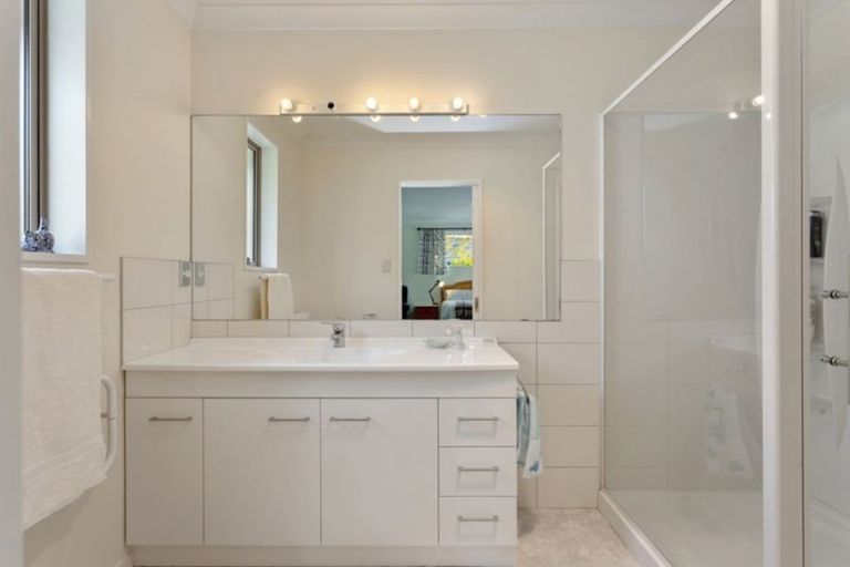 Photo of property in 1 Devonvale Lane, Amberley, 7410