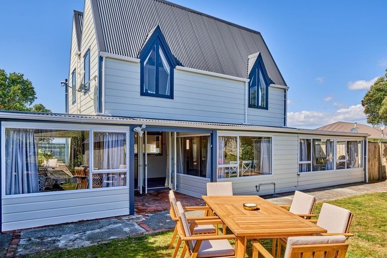 Photo of property in 74 Cypress Drive, Maungaraki, Lower Hutt, 5010