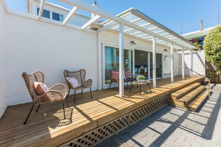 Photo of property in 20a Steyne Avenue, Plimmerton, Porirua, 5026