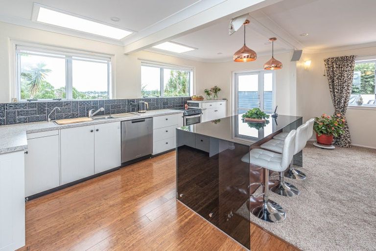 Photo of property in 12 Rawhiti Place, Saint Johns Hill, Whanganui, 4501