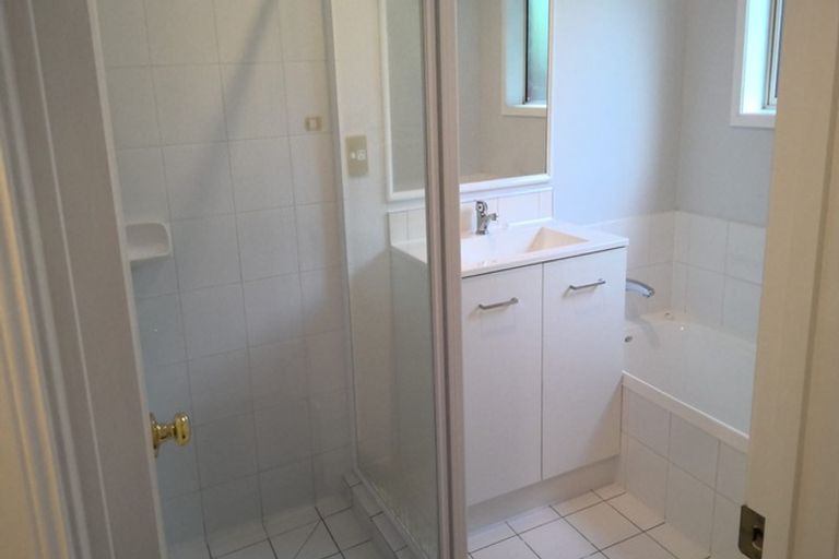 Photo of property in 8 Riegler Place, Belfast, Christchurch, 8051