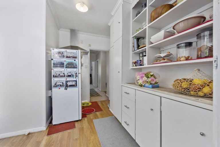 Photo of property in 13 Heretaunga Square, Silverstream, Upper Hutt, 5019