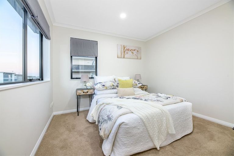 Photo of property in 3 Copper Lane, Long Bay, Auckland, 0630