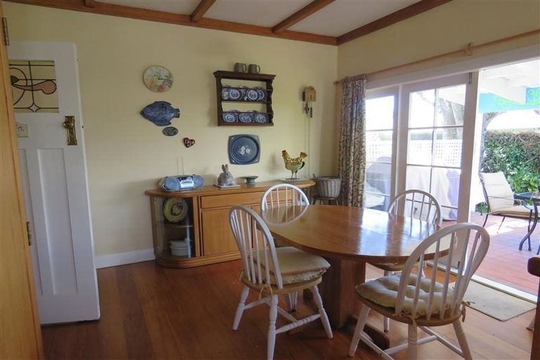 Photo of property in 41 Barrett Street, Westown, New Plymouth, 4310