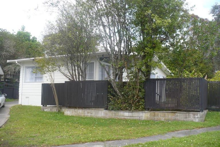 Photo of property in 5 Triangle Road, Massey, Auckland, 0614
