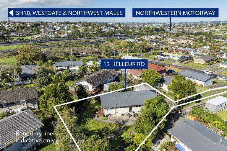 Photo of property in 13 Helleur Road, Massey, Auckland, 0614