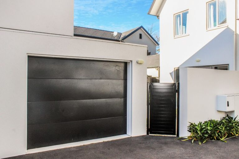 Photo of property in 2/155 Peterborough Street, Christchurch Central, Christchurch, 8013