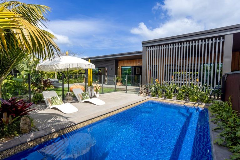 Photo of property in 4 Awatira Drive, Papamoa Beach, Papamoa, 3118