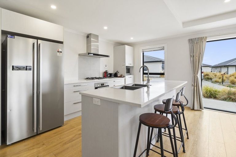 Photo of property in 16 Jimmys Lane, Lake Tekapo, 7999