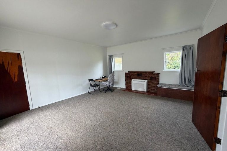 Photo of property in 805 Grove Road, Mayfair, Hastings, 4122