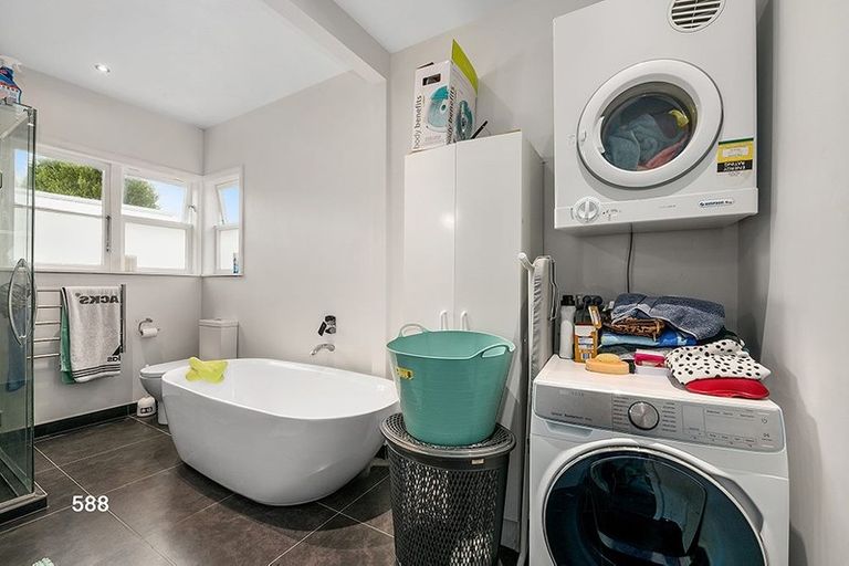 Photo of property in 588 Fergusson Drive, Trentham, Upper Hutt, 5018