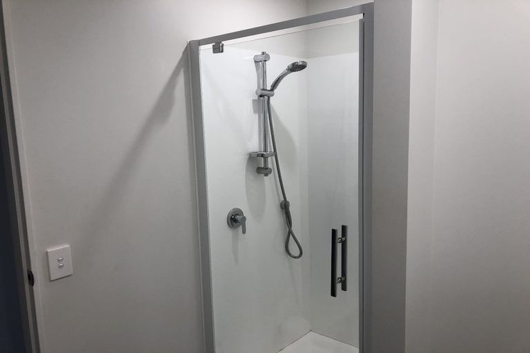 Photo of property in 15/2 Stone Street, Miramar, Wellington, 6022