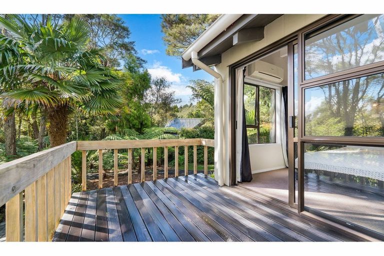 Photo of property in 200 Atkinson Road, Titirangi, Auckland, 0604
