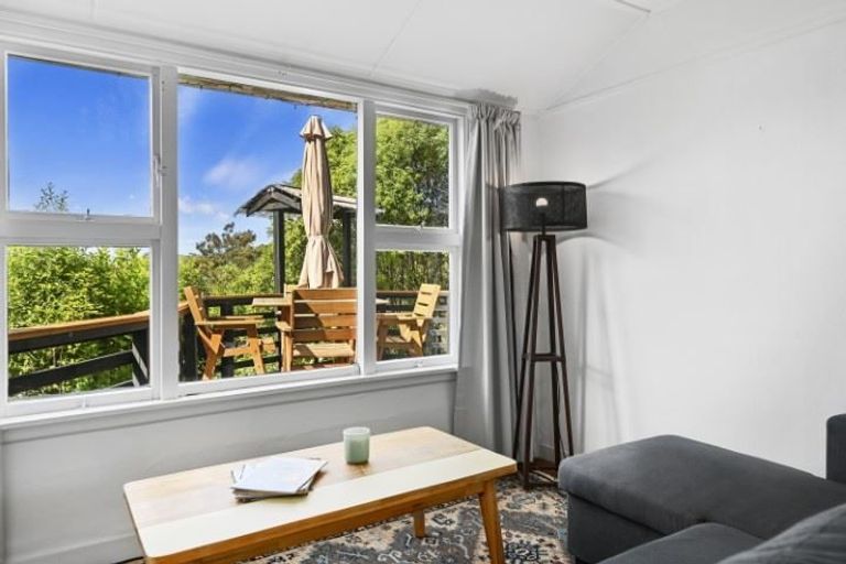 Photo of property in 1091 Dyers Pass Road, Governors Bay, Lyttelton, 8971