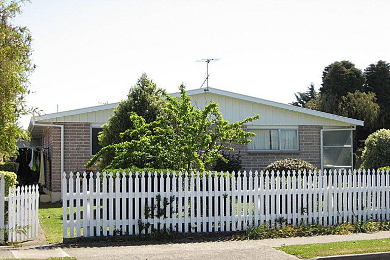 Photo of property in 15 Newbourne Crescent, Redwoodtown, Blenheim, 7201