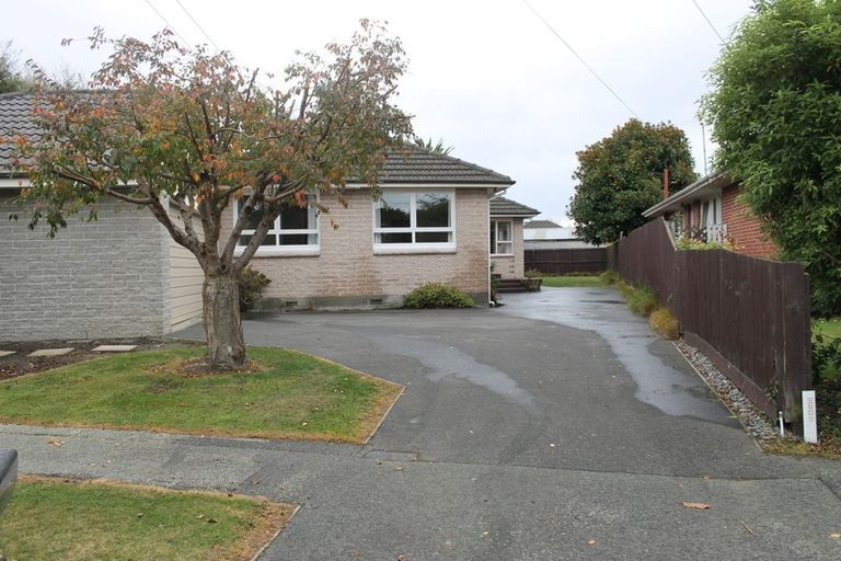 Photo of property in 51 Appleby Crescent, Burnside, Christchurch, 8053