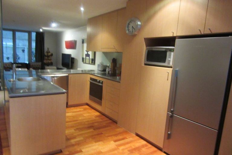 Photo of property in Sanctum Apartment, 10 Ebor Street, Te Aro, Wellington, 6011