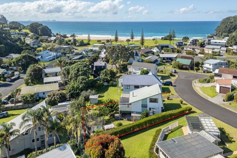 Photo of property in 104 Titiro Place, Onemana, Whangamata, 3691
