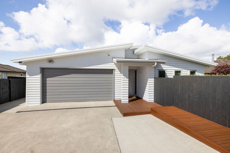 Photo of property in 107 Farnborough Drive, Grandview Heights, Hamilton, 3200