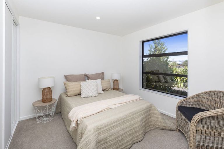 Photo of property in 1 Tangy Loch Lane, Broomfield, Christchurch, 8042