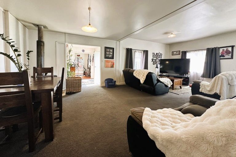 Photo of property in 14 Rangipo Street, Waiouru, 4825