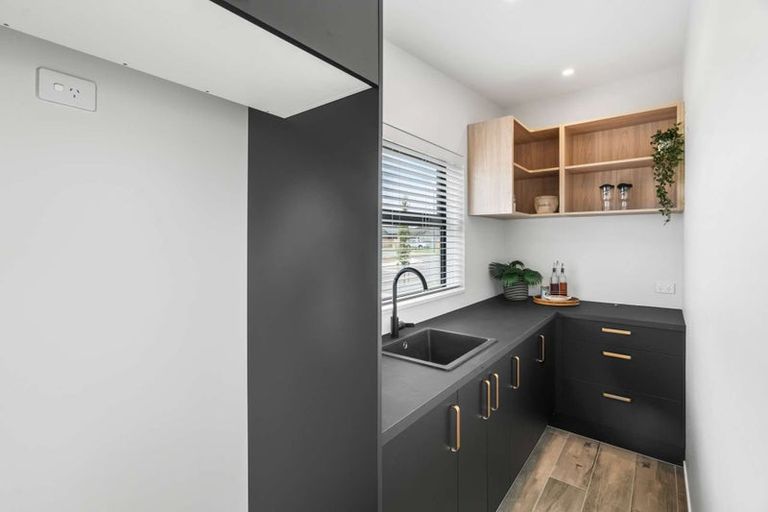 Photo of property in 3 Higgins Street, Woodend, 7610