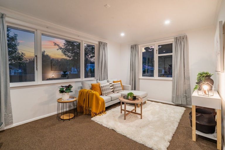 Photo of property in 1/14 Holdsworth Avenue, Trentham, Upper Hutt, 5018