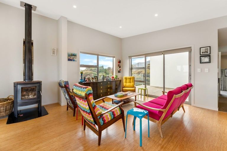 Photo of property in 56 Paetawa Road, Peka Peka, Waikanae, 5391