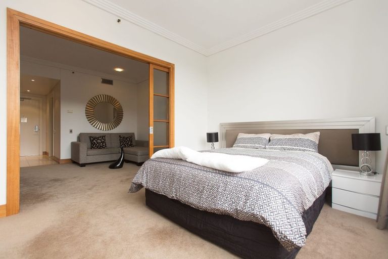 Photo of property in The Metropolis Apartments, 816/1 Courthouse Lane, Auckland Central, Auckland, 1010