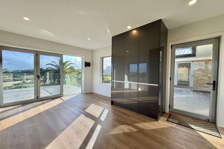 Photo of property in 881 Papakura-clevedon Road, Papakura, 2582