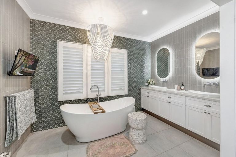 Photo of property in 115 Mclarin Road, Glenbrook, Waiuku, 2681