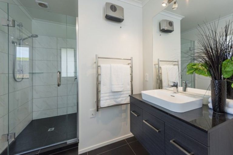 Photo of property in 16 Woolshed Drive, Stoke, Nelson, 7011