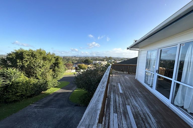 Photo of property in 3 Rubens Lane, West Harbour, Auckland, 0618
