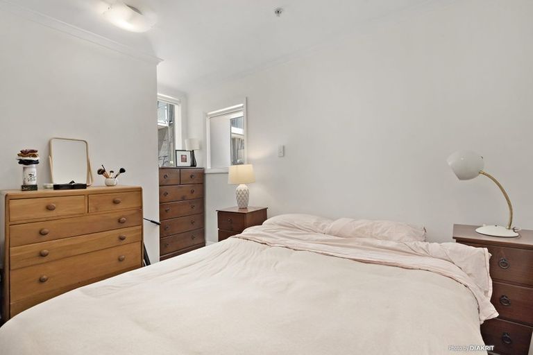 Photo of property in Monvie Apartments, 501/15 Holland Street, Te Aro, Wellington, 6011