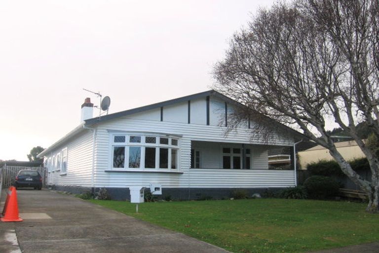 Photo of property in 149 Riverside Drive, Waiwhetu, Lower Hutt, 5010