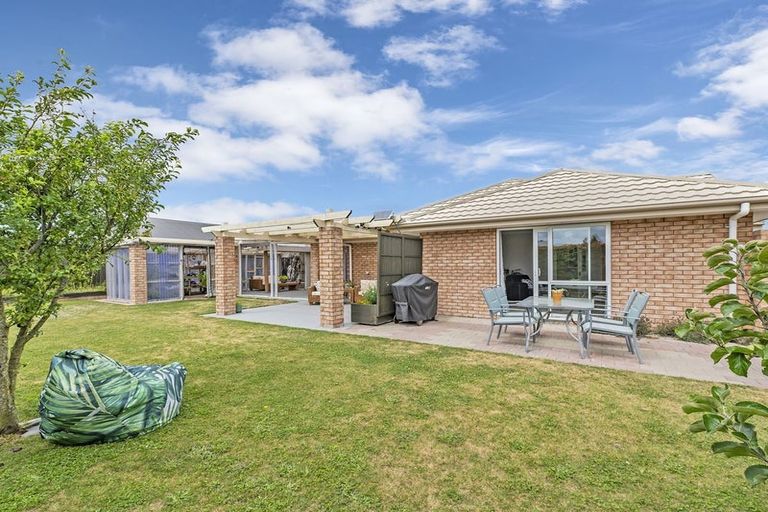 Photo of property in 44 Beaumont Drive, Rolleston, 7614