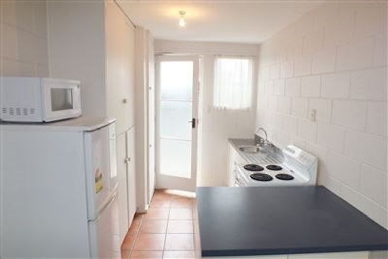 Photo of property in 4/50 Packe Street, Edgeware, Christchurch, 8013