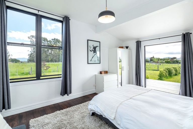 Photo of property in 32 Otawa Drive, West Taratahi, Masterton, 5887