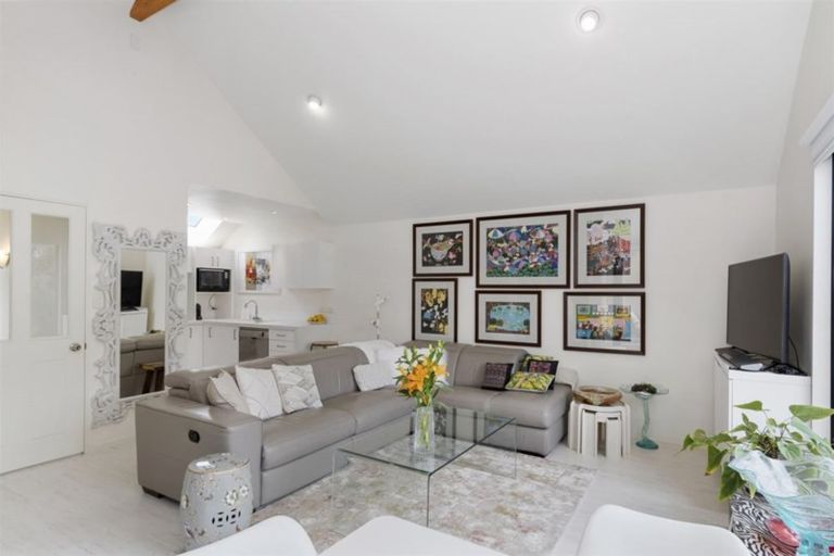 Photo of property in 3/48 Maunganui Road, Mount Maunganui, 3116