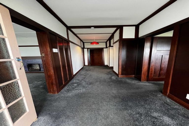 Photo of property in 19 Highbury Crescent, Aro Valley, Wellington, 6012